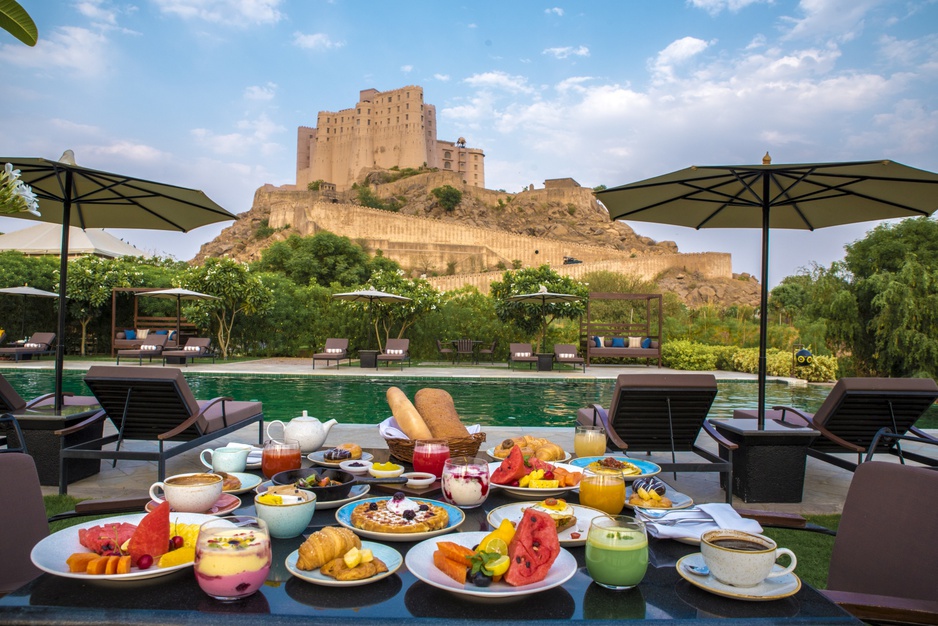 Breakfast at the Pool at Alila Fort Bishangarh Hotel