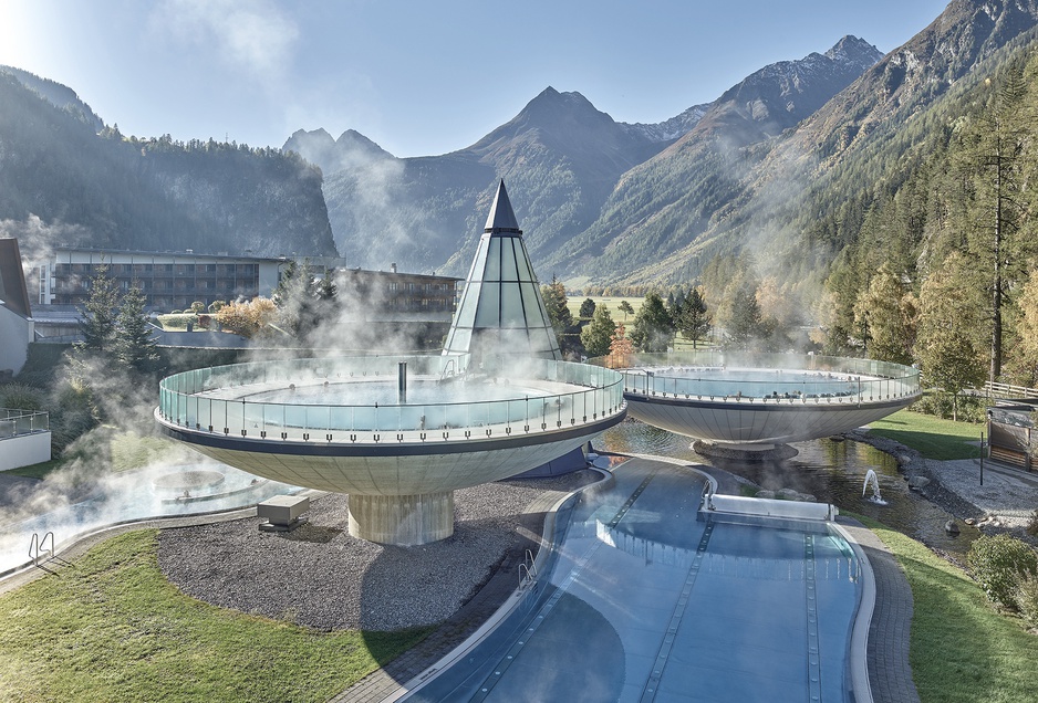 Aqua Dome UFO Pools