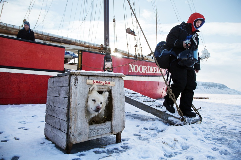 Getting off on the stairs of the Spitsbergen Ship