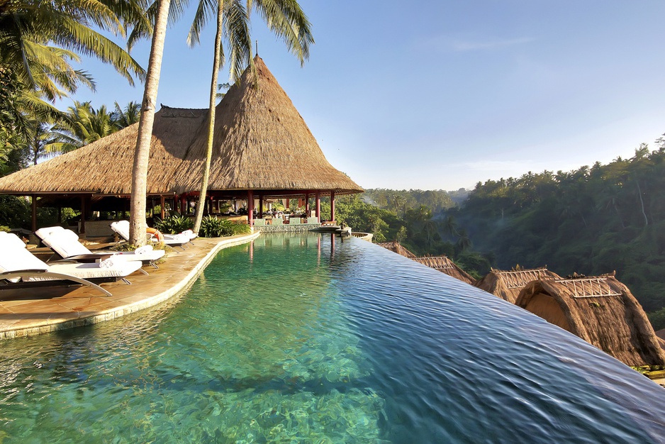 Pool restaurant with jungle views