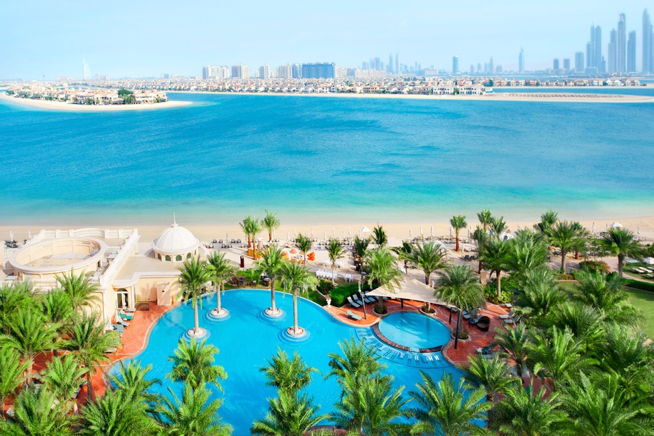 Kempinski Palm Jumeirah pools and sea view