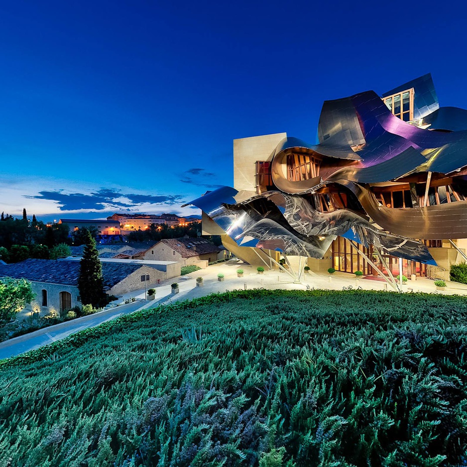 Hotel Marques de Riscal – Eye-Popping Design By Frank Gehry