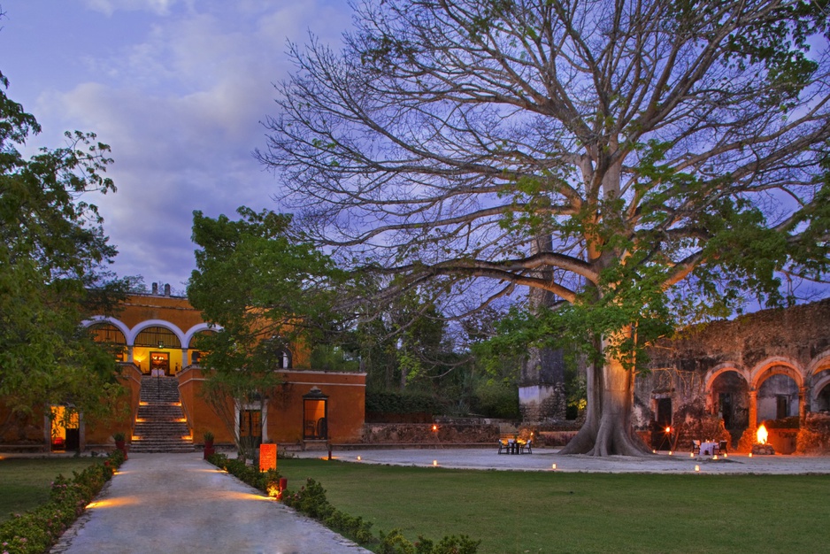 Hacienda Uayamon at sunset