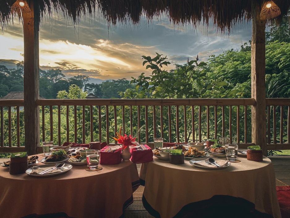 Lisu Lodge Dinner with a View