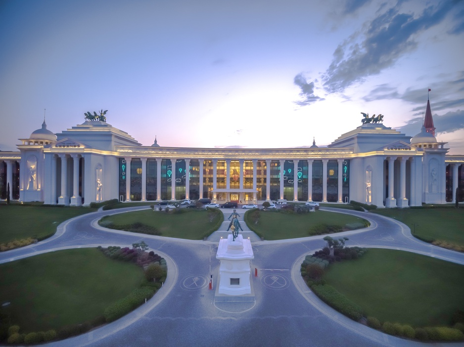 The Land Of Legends Kingdom Hotel Main Entrance