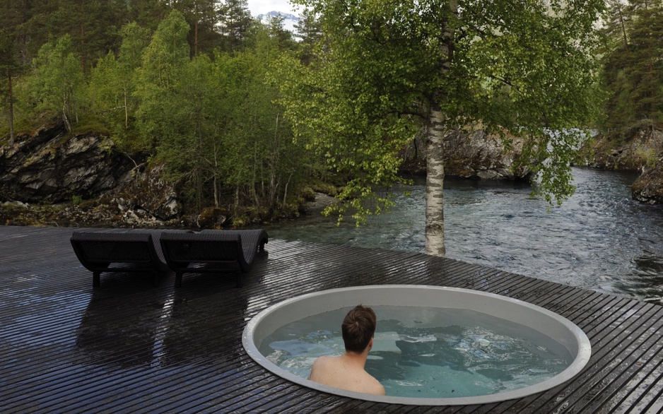 Juvet Landscape Hotel jacuzzi