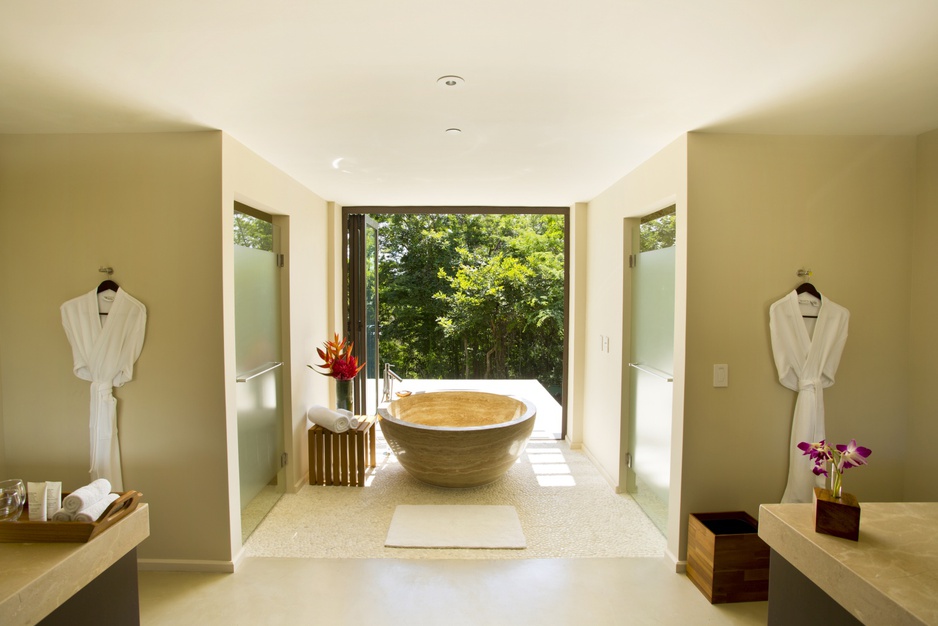 Andaz Peninsula Papagayo large suite bathroom