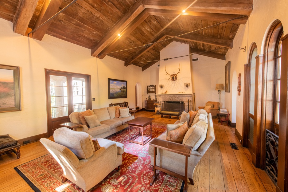 Little St. Simons Island Lodge Helen House Living Room