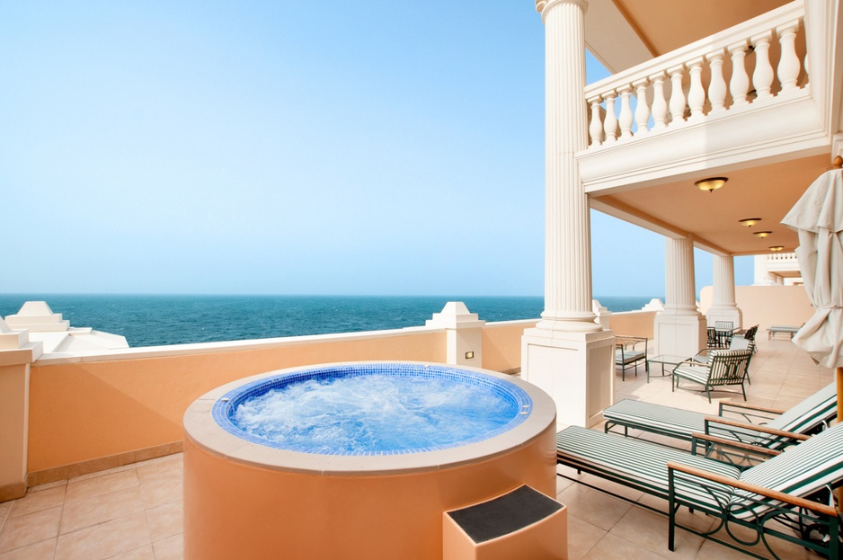 Penthouse Suite jacuzzi