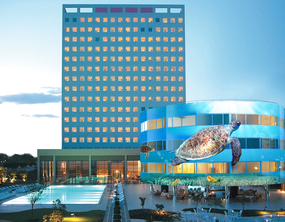 Hotel Marmara Antalya building