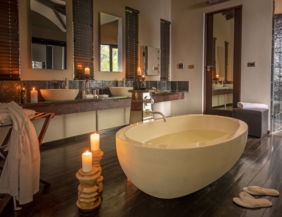 Self-Standing Bathtub Made Of Stone