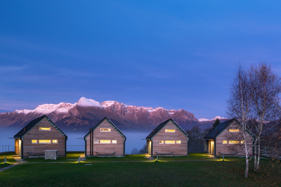 Chalets Nebesa by Night