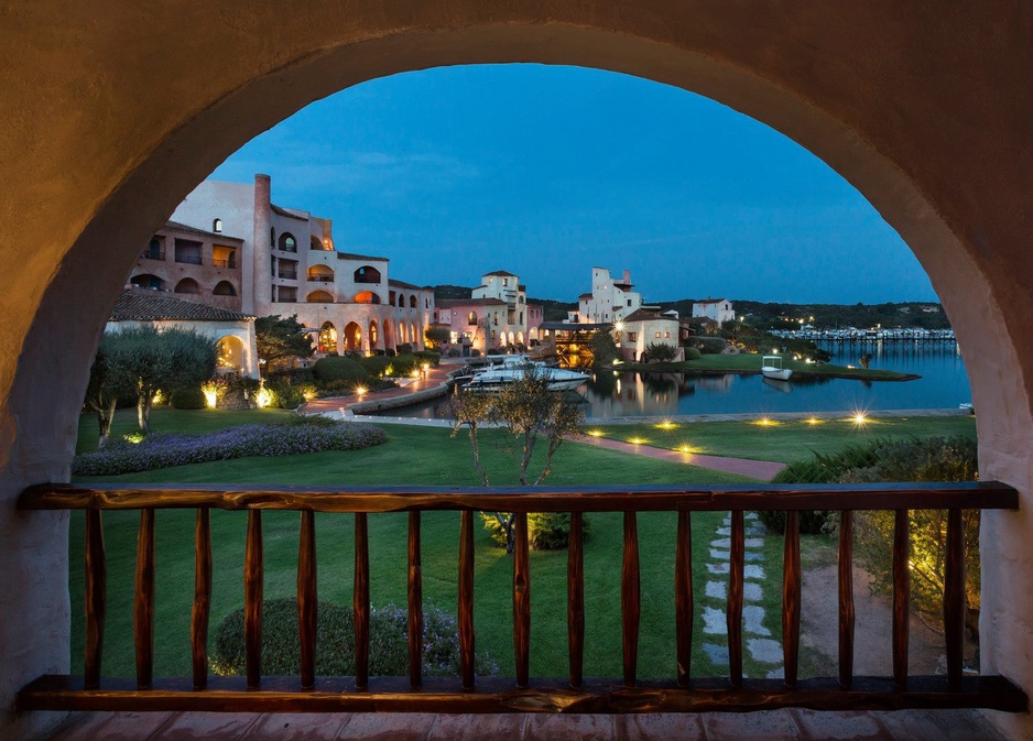 Hotel Cala di Volpe At Night