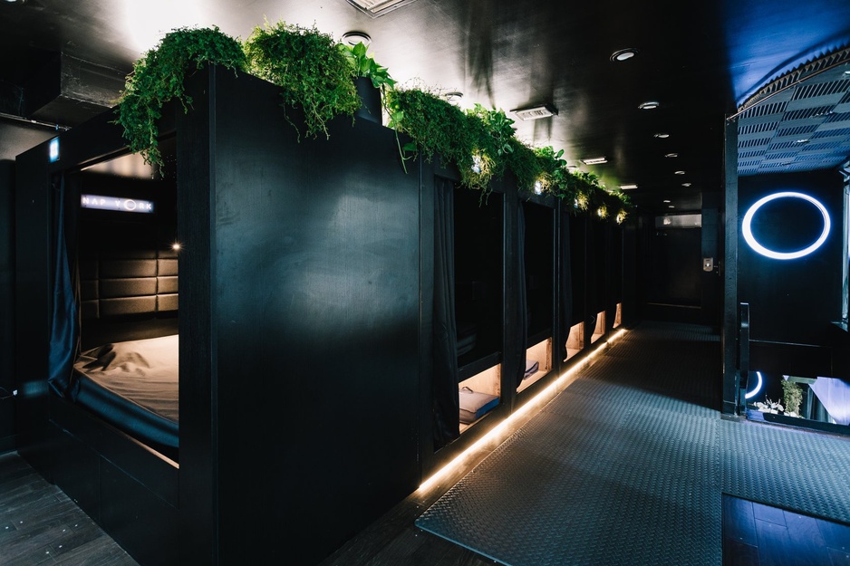 Nap York Capsule Hotel Interior