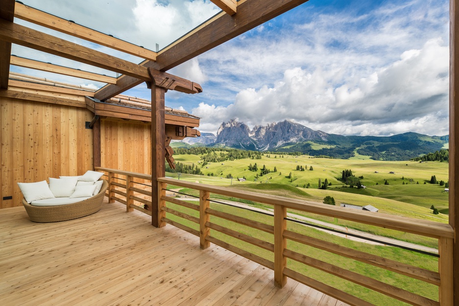 Spa relaxation area with views