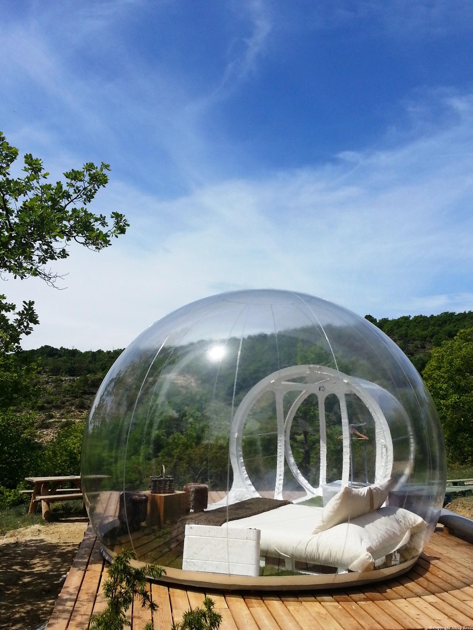 Bubble tent