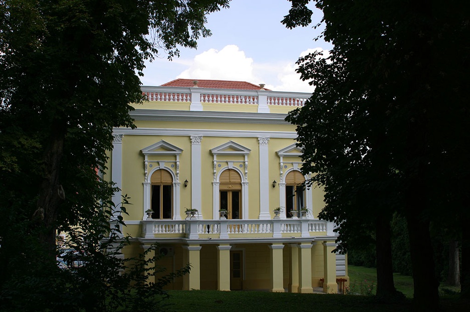 Puchner Castle facade