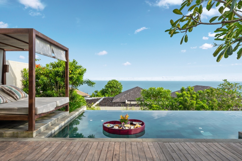 Six Senses Uluwatu - Private Pool Floating Breakfast