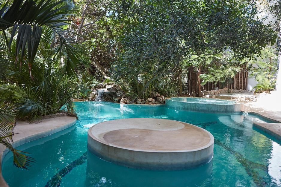 Watamu Treehouse pools