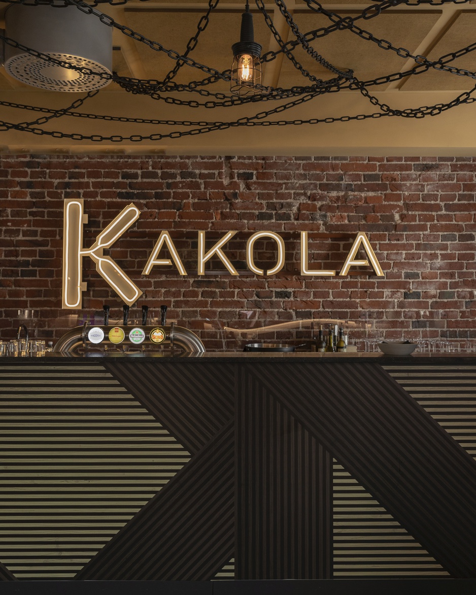 Hotel Kakola Hilarius Bar Beer Taps