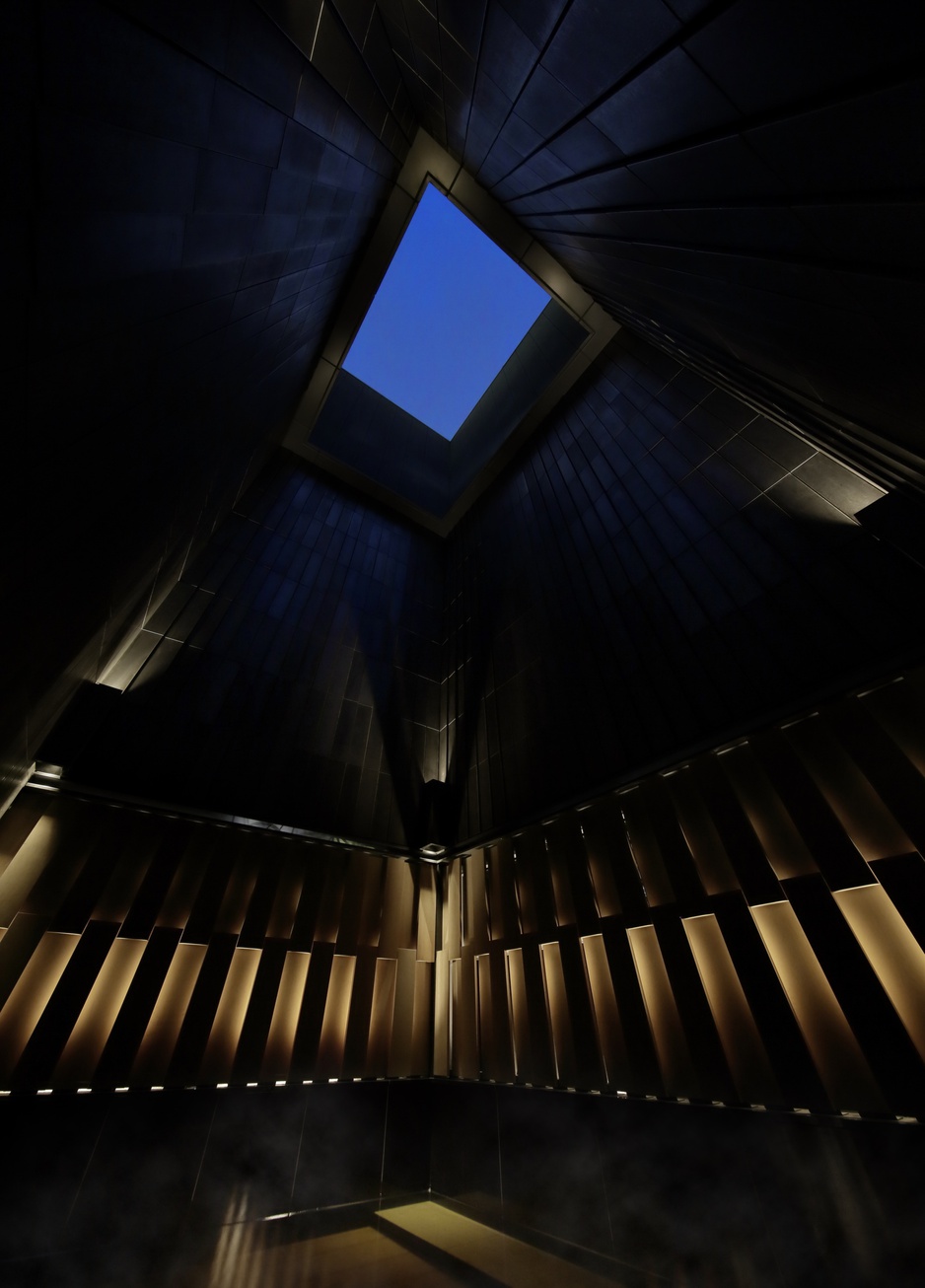 HOSHINOYA Tokyo Hotel Spa Hot Spring Ceiling