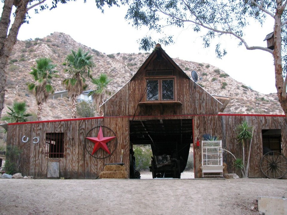 Genuine Draft Horse Ranch salon building with huge red star