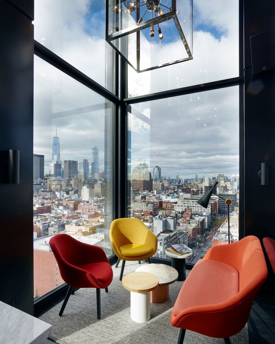 CitizenM New York Bowery Hotel CloudM Rooftop Bar Manhattan Panorama