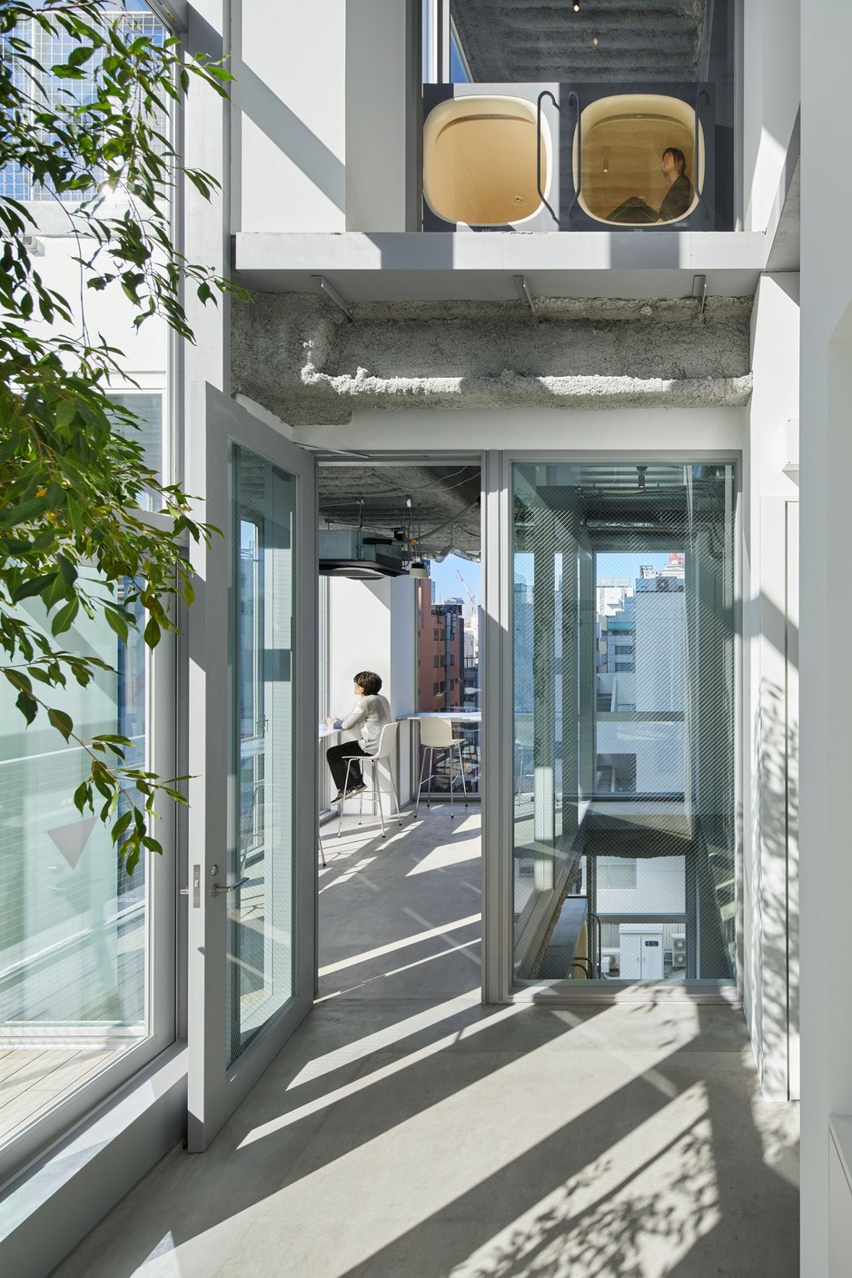 Nine Hours Hamamatsucho Capsule Hotel