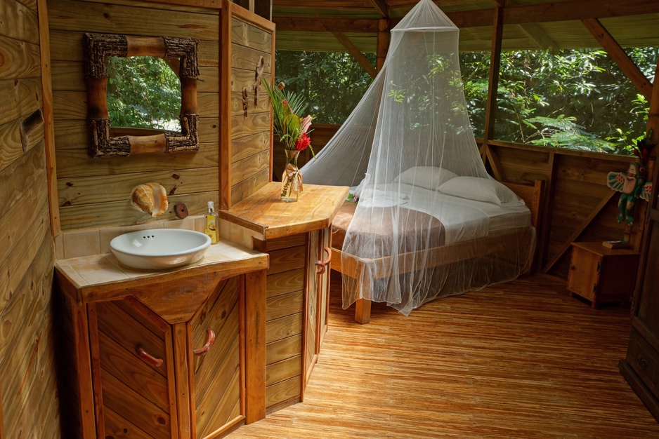 El Castillo treehouse bedroom