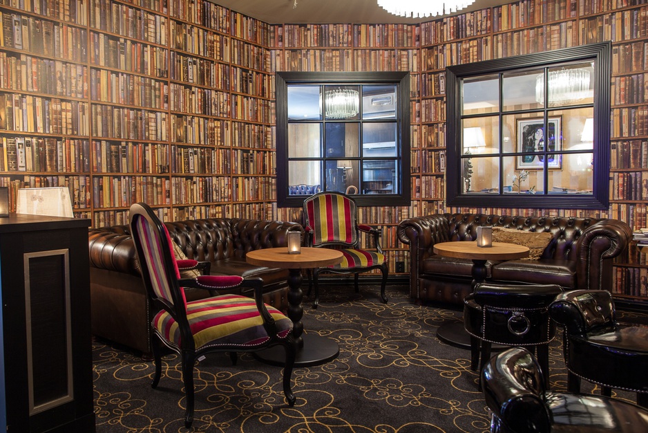 Det Hanseatiske Hotel library room