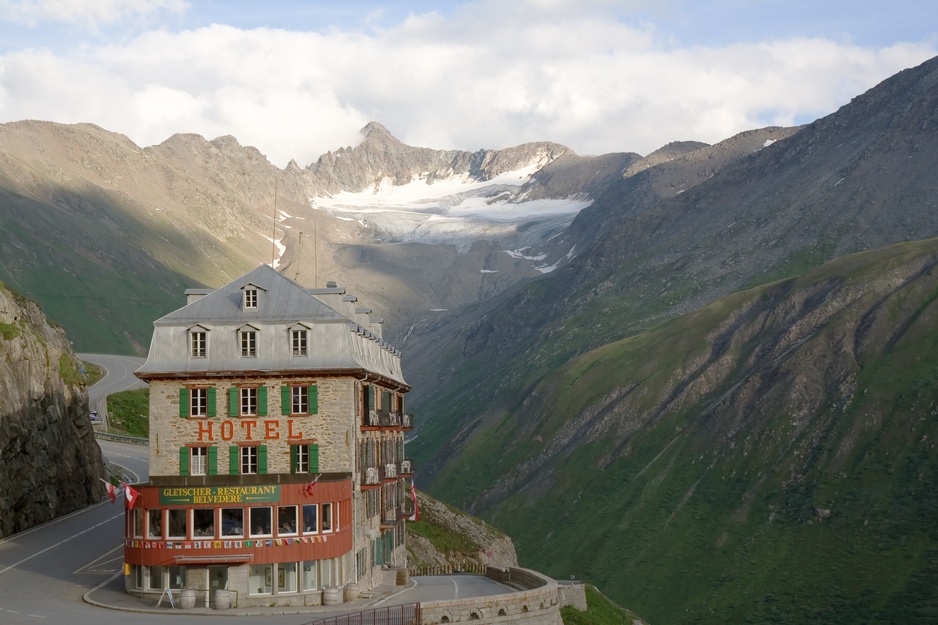 Hotel Belvédère Rhonegletscher Building