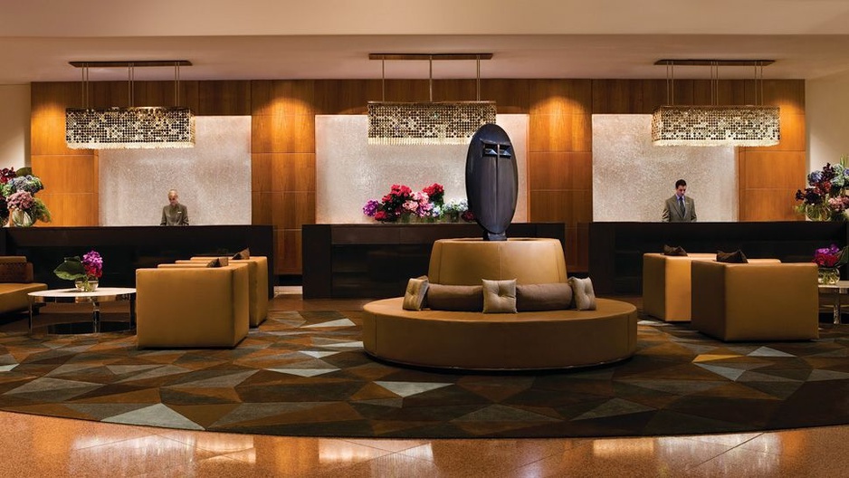 Four Seasons Sydney lobby