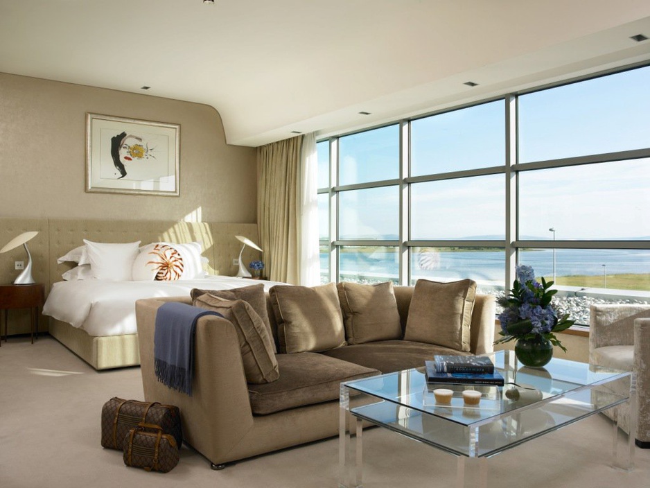 The G Hotel room with bay view