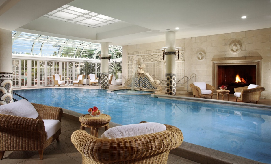 Rome Cavalieri inside swimming pool