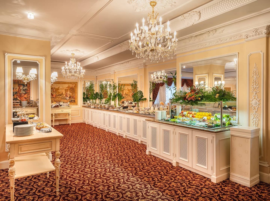 The State Hermitage Museum Official Hotel Buffet