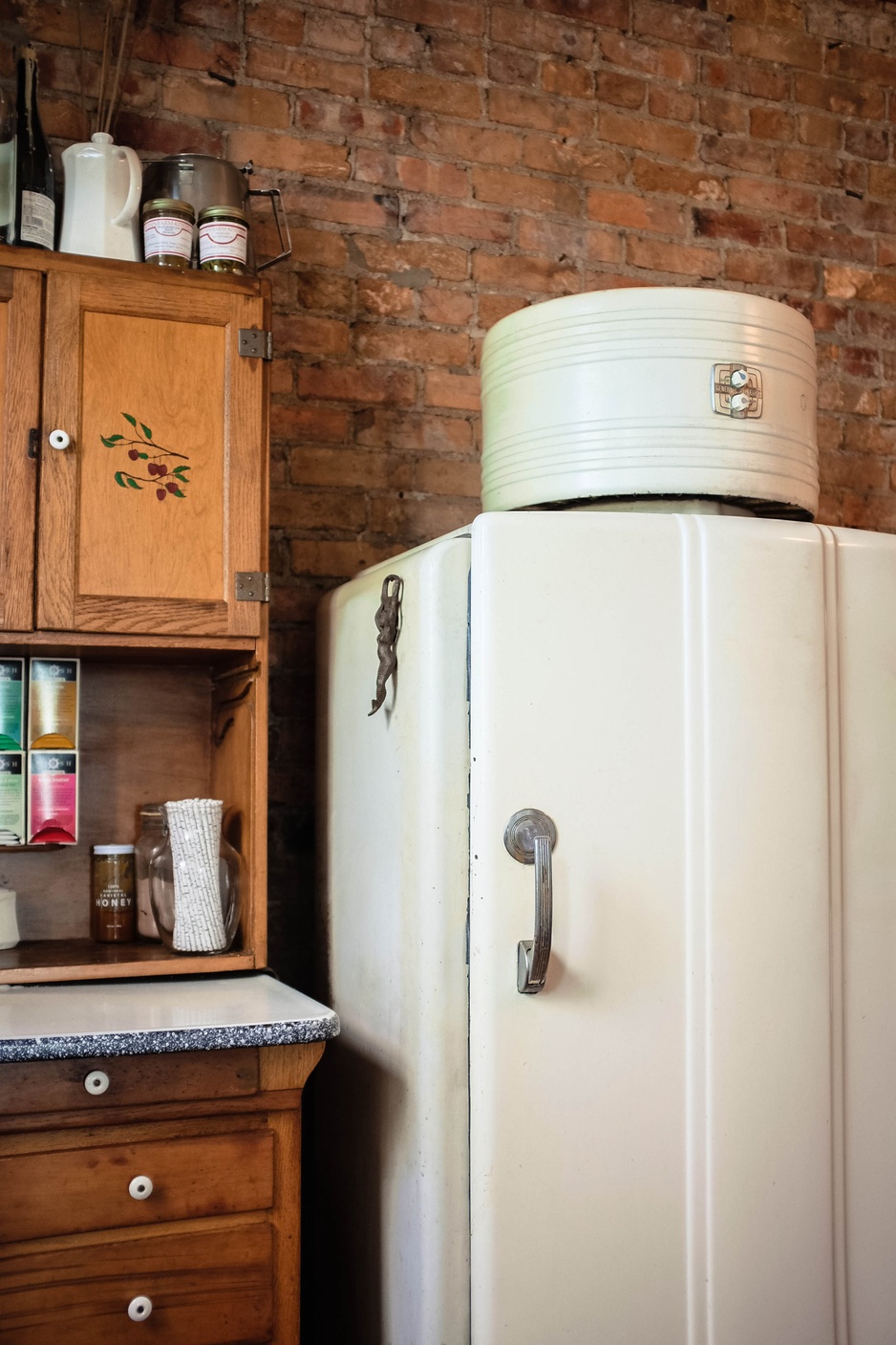 Saugerties Lighthouse kitchen