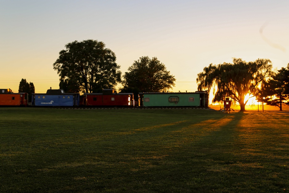 Red Caboose Motel