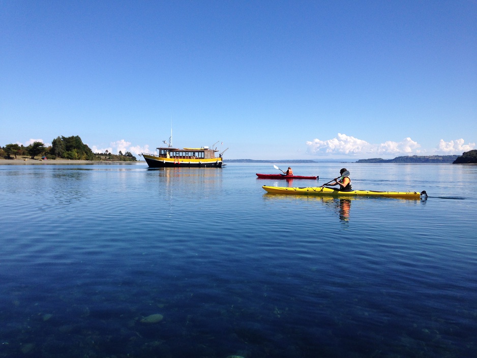 Williche boat and kayaking