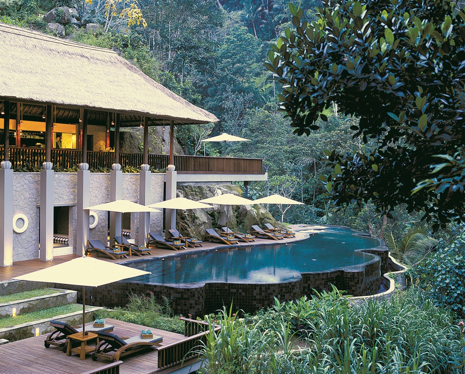 Maya Ubud Resort & Spa river cafe