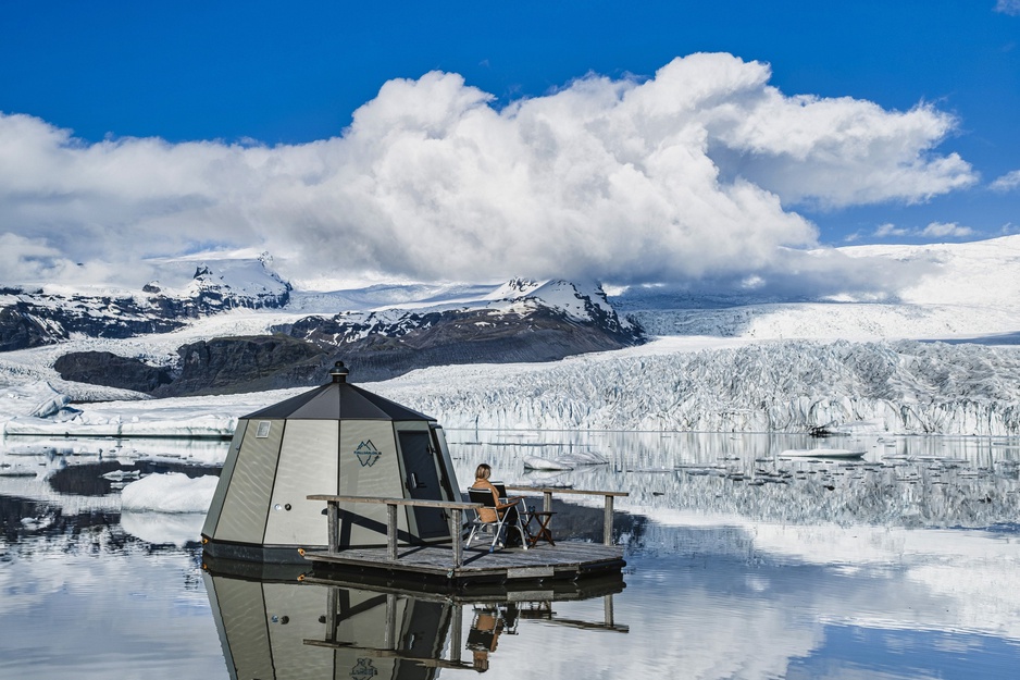 AuroraHut Houseboat in Iceland