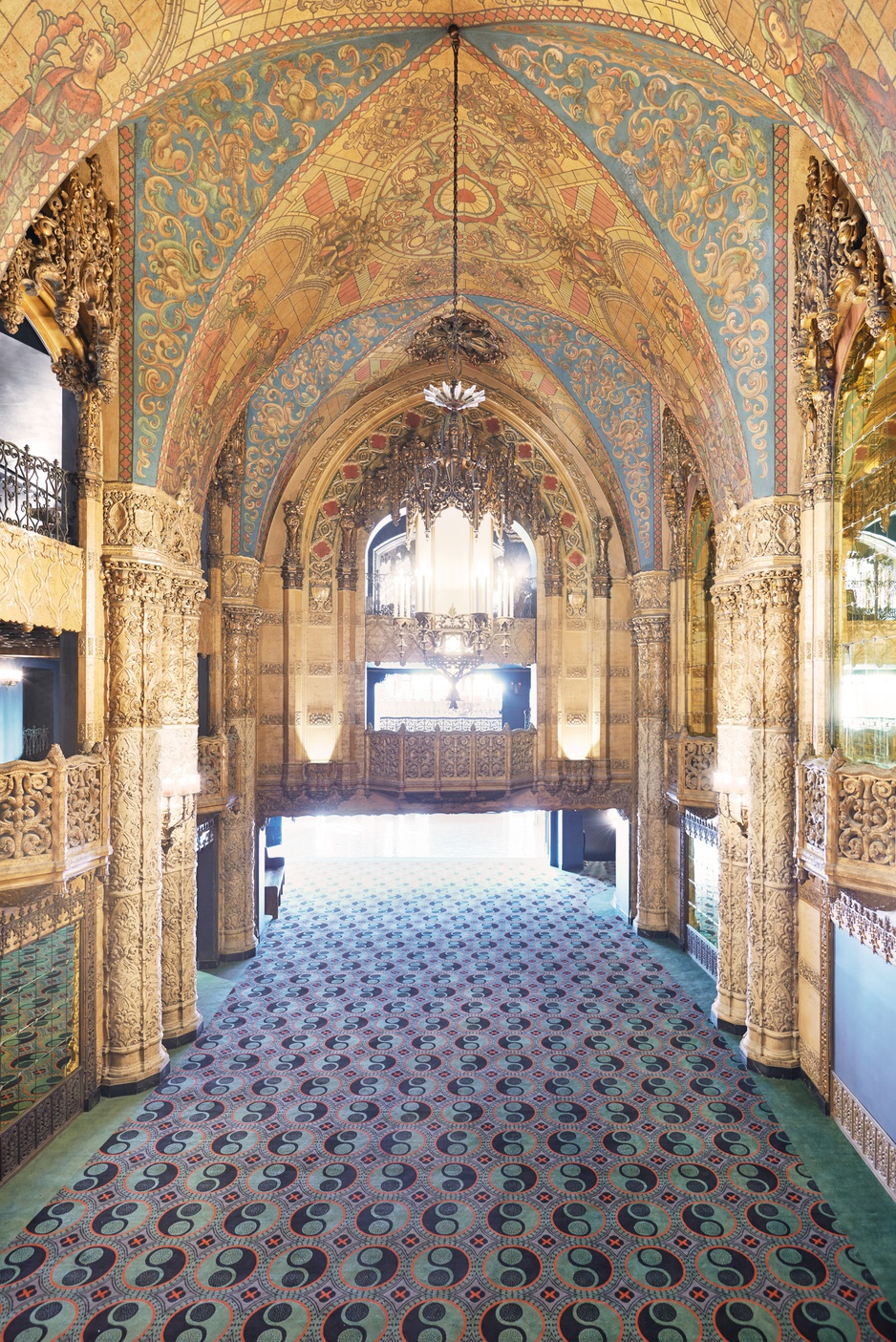 Ace Hotel Downtown Los Angeles theatre lobby