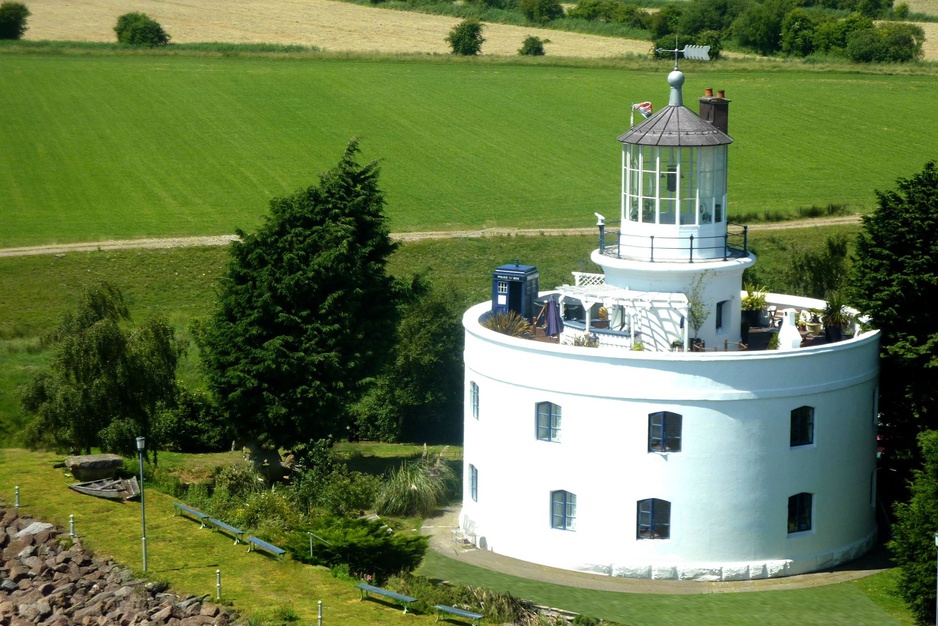 West Usk Lighthouse with Rooftop Garden