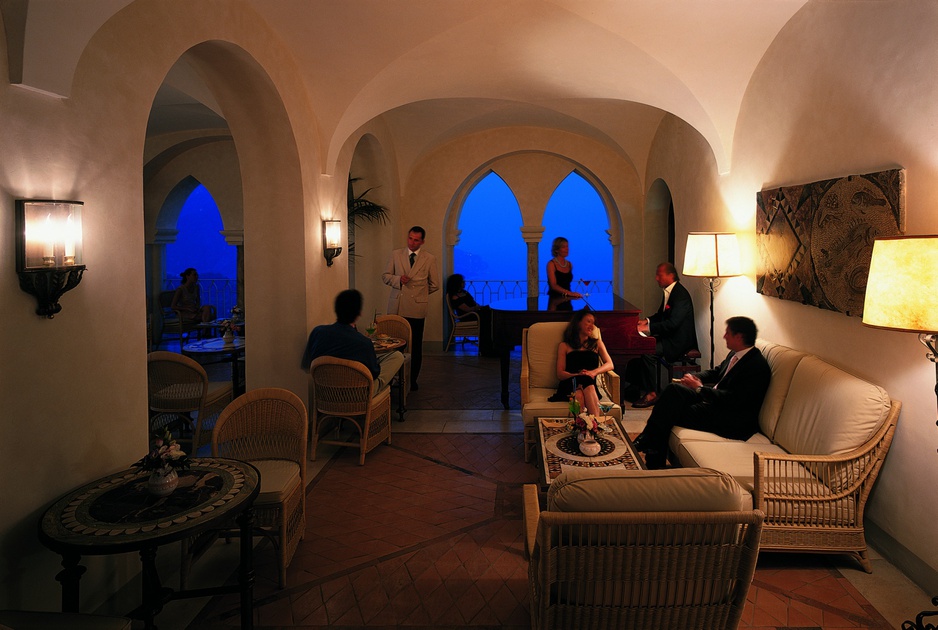 Hotel Caruso bar