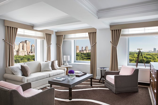 The Ritz-Carlton New York, Central Park - Premiere Park View Suite - Living Room