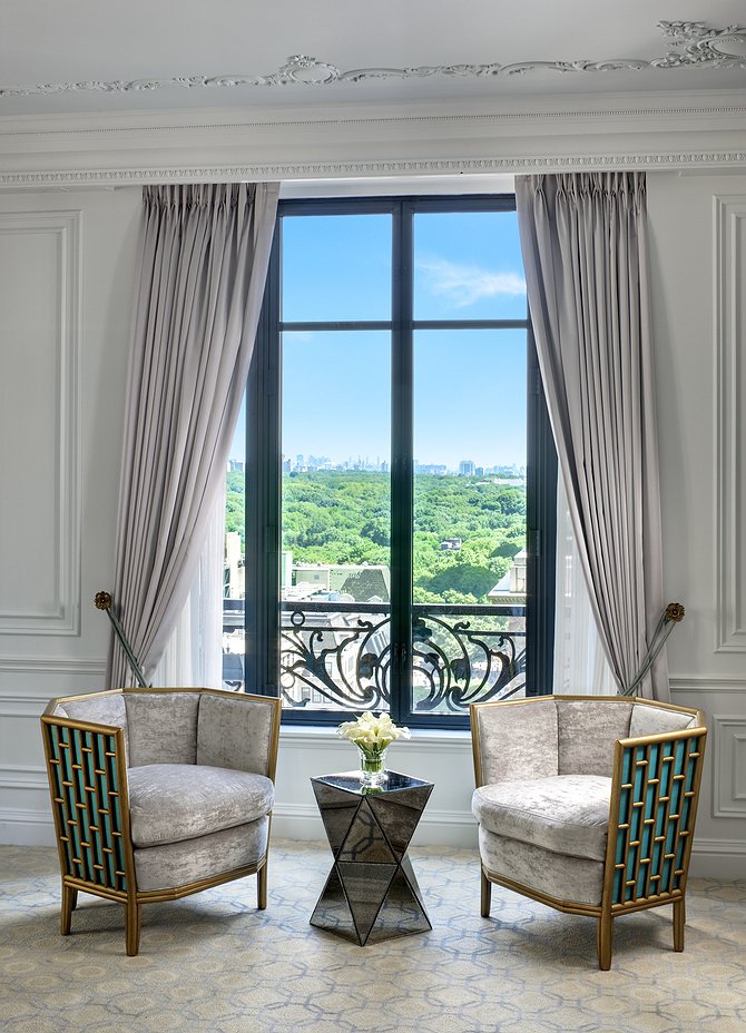 The St. Regis New York - Tiffany Suite - Living Room with Park View