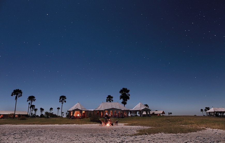 San Camp - Family-Run Salt Flats Camp In Botswana