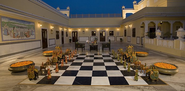 Maharaja Palace Entrance - Picture of Bengaluru, Bangalore District -  Tripadvisor