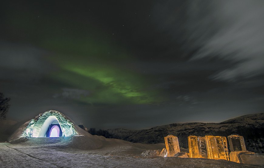 Kirkenes Snowhotel - Ice Hotel In Norway