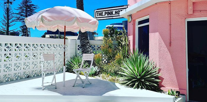 The Pink Hotel Coolangatta - The Barbie House of the Golden Coast