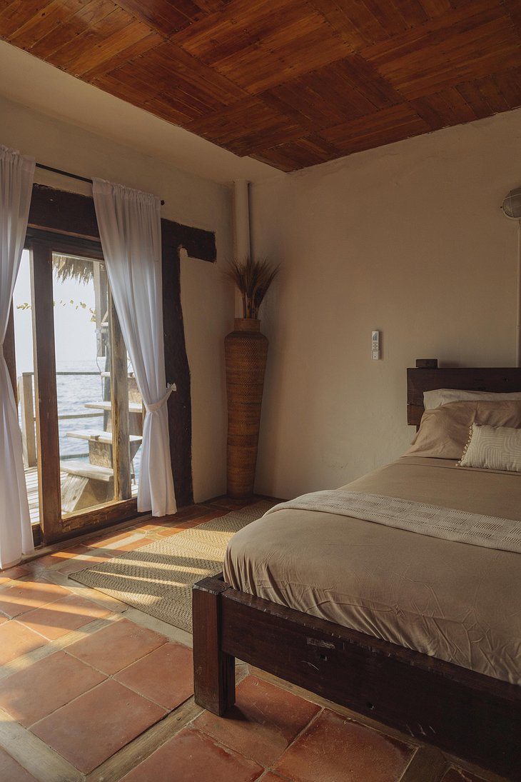 Isla Kalua Ocean Villa Bedroom